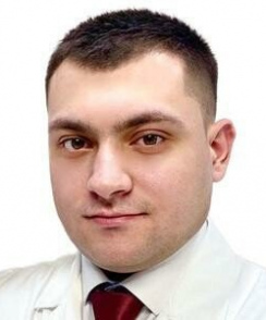Клейменов Артем Андреевич стоматолог-имплантолог
